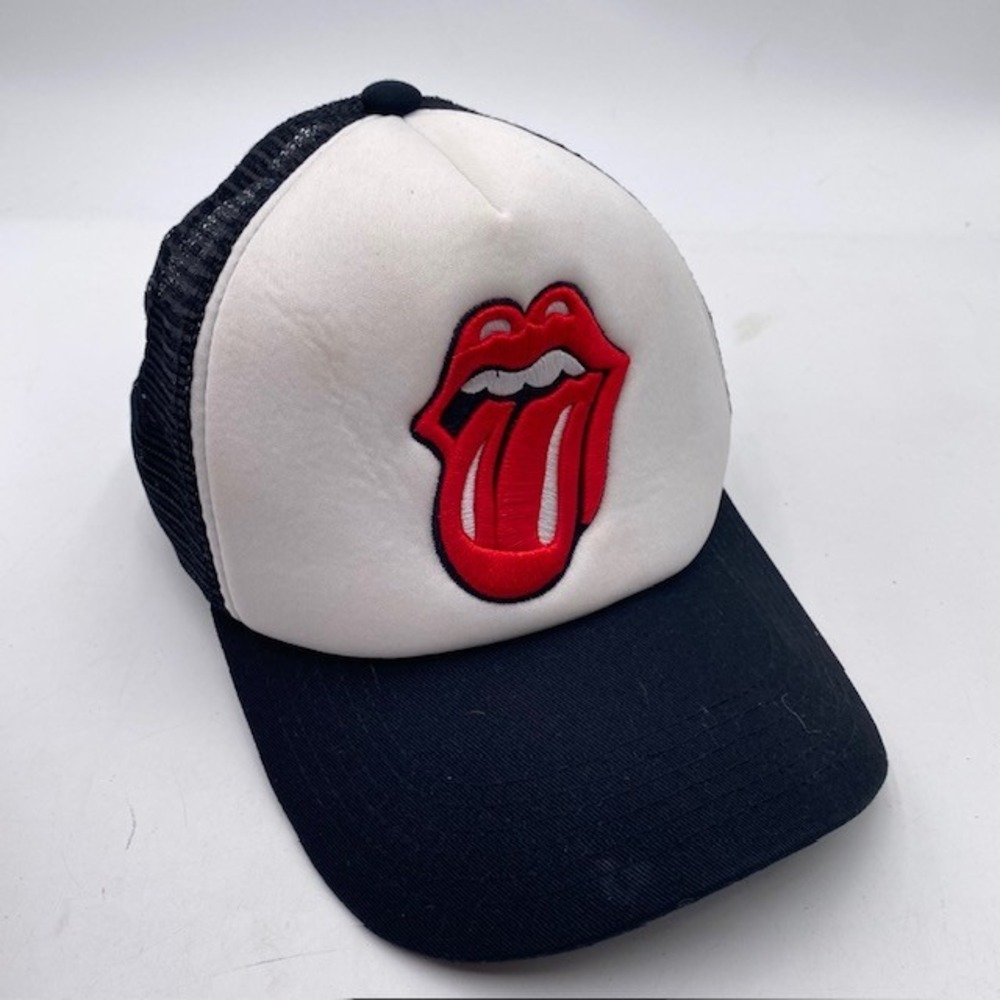 ROLLING STONES Bravado Tongue Logo Trucker Hat foam mesh Black White Snapback